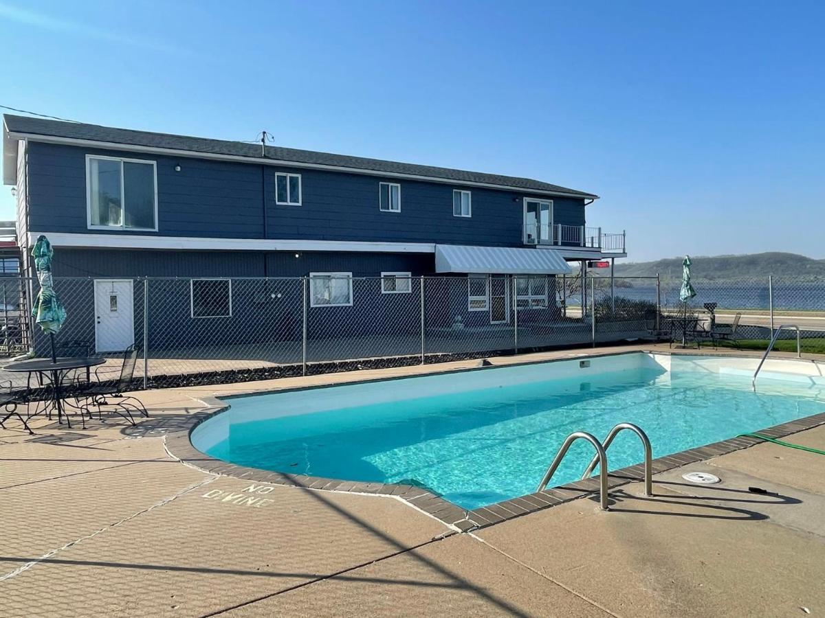 Double Room Lake City Екстериор снимка